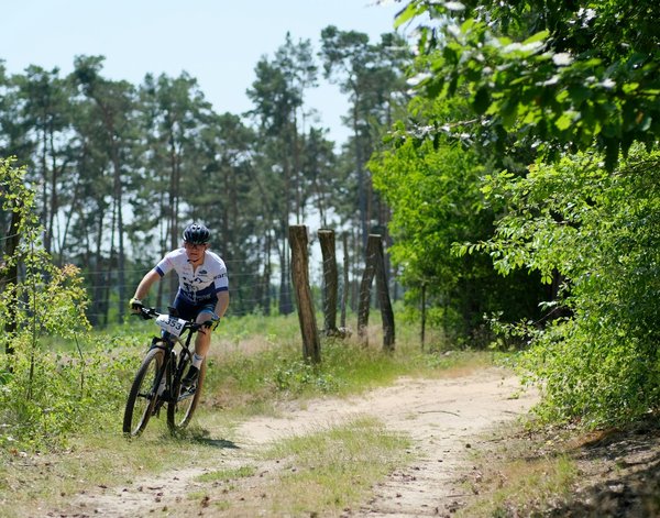 Welche Sicherheitstipps sind beim Sportfahrradfahren besonders wichtig?